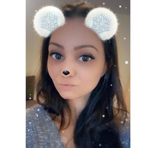 Meet your Posher, Renee